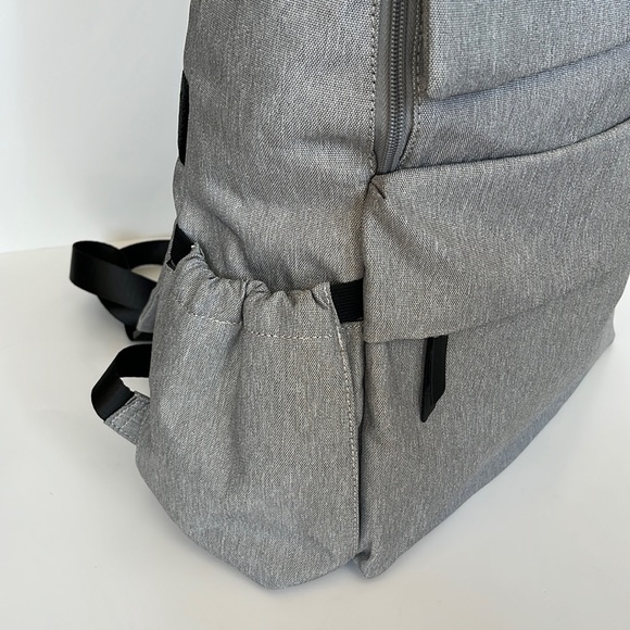 Bugatti Reborn Backpack - Picture 10 of 11